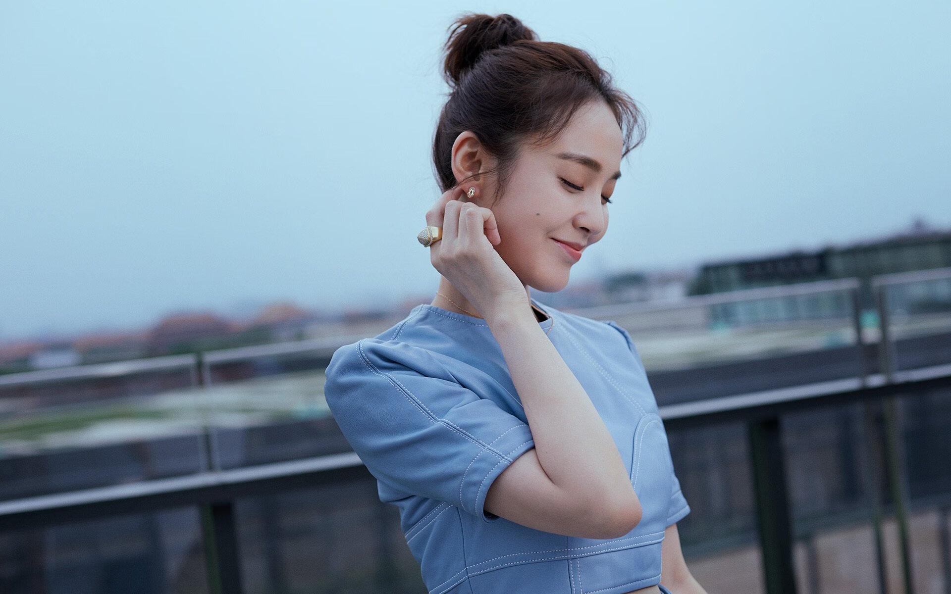 全国攀岩公开赛高水平选手齐聚一堂，攀岩资格赛